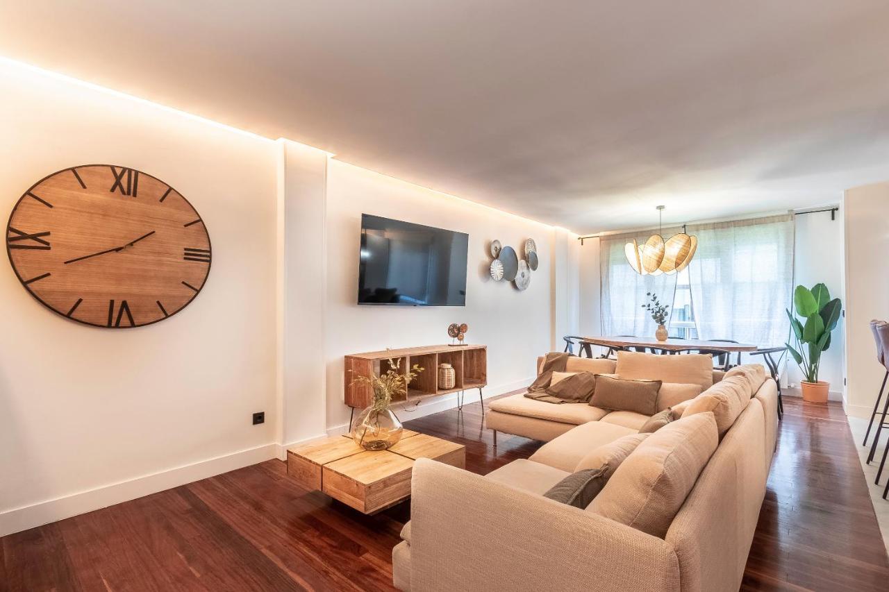 New! Lovely 4-Bedroom Loft In Bilbao Eksteriør billede