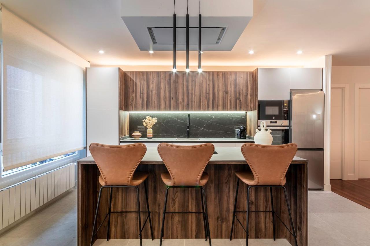 New! Lovely 4-Bedroom Loft In Bilbao Eksteriør billede