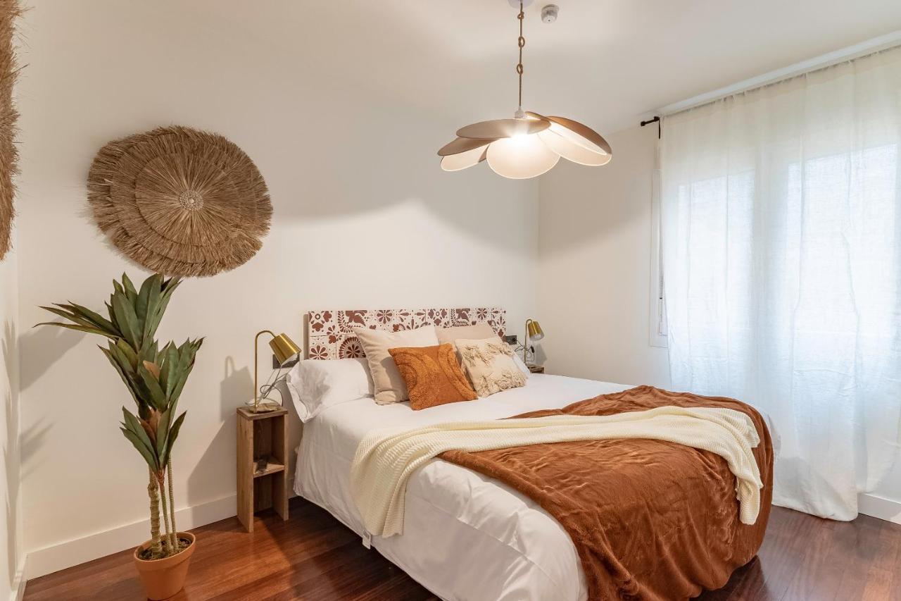 New! Lovely 4-Bedroom Loft In Bilbao Eksteriør billede