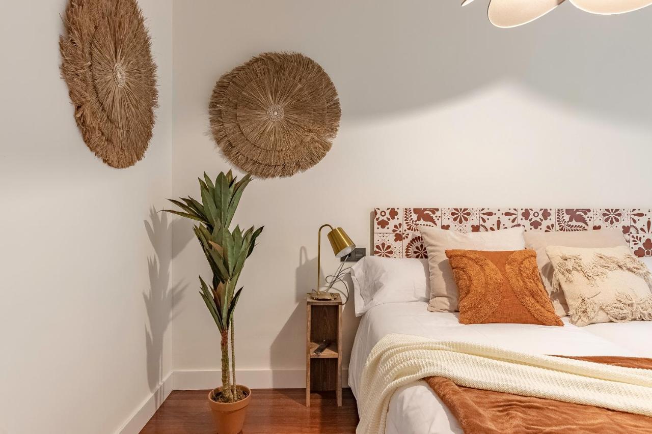 New! Lovely 4-Bedroom Loft In Bilbao Eksteriør billede